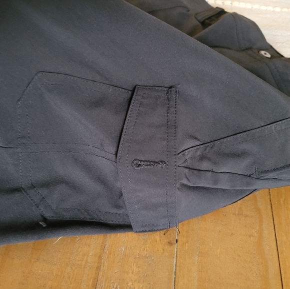 Rider Lee Bermuda women shorts 5/$20 - Picture 2 of 4